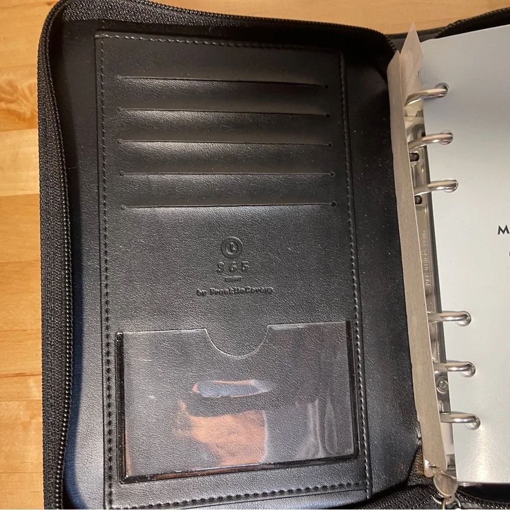 Franklin Covey 365 Monthly/Weekly  Black Planner Organizer 2006-2007